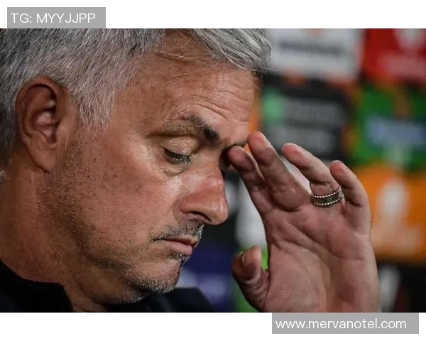 塞维利亚主帅战术调整遭质疑：他能否安然渡过难关？