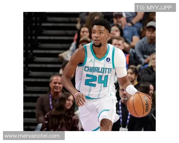 爵士逆转黄蜂，结束连败